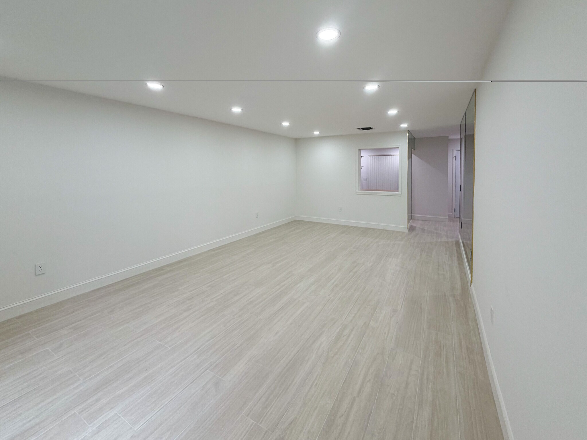 Building Photo - 13165 Chadwick Ct