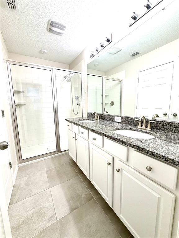 Building Photo - 15910 Marina Bay Dr