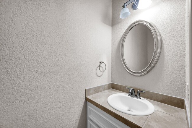 Building Photo - 130 April Cove