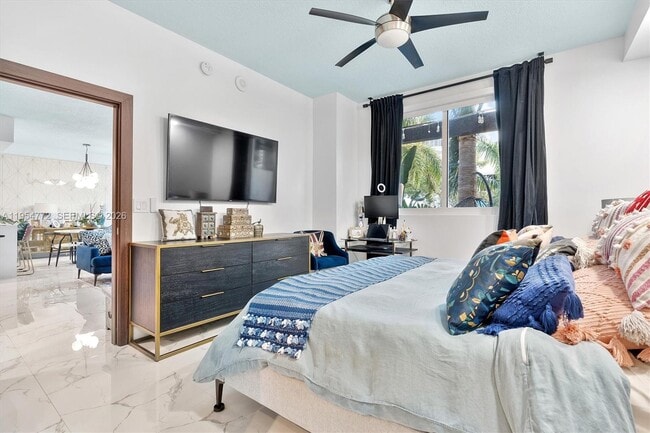 Building Photo - 275 NE 18th St