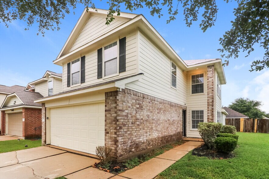 Building Photo - 14227 Noahs Landing Ln