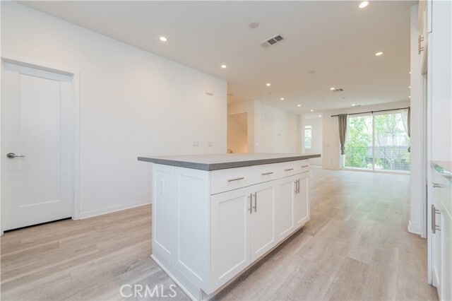 Building Photo - 103 Schick