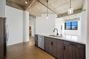 Building Photo - Teweles Seed Tower Apartments