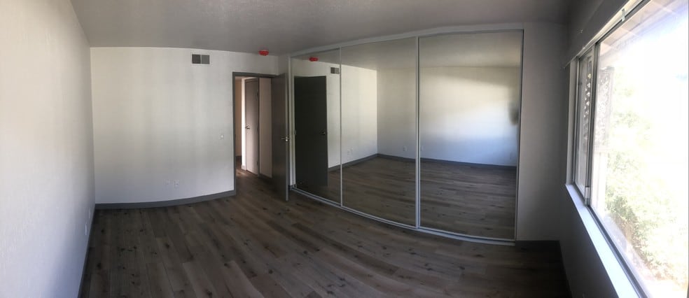 Bedroom - 305 19th St