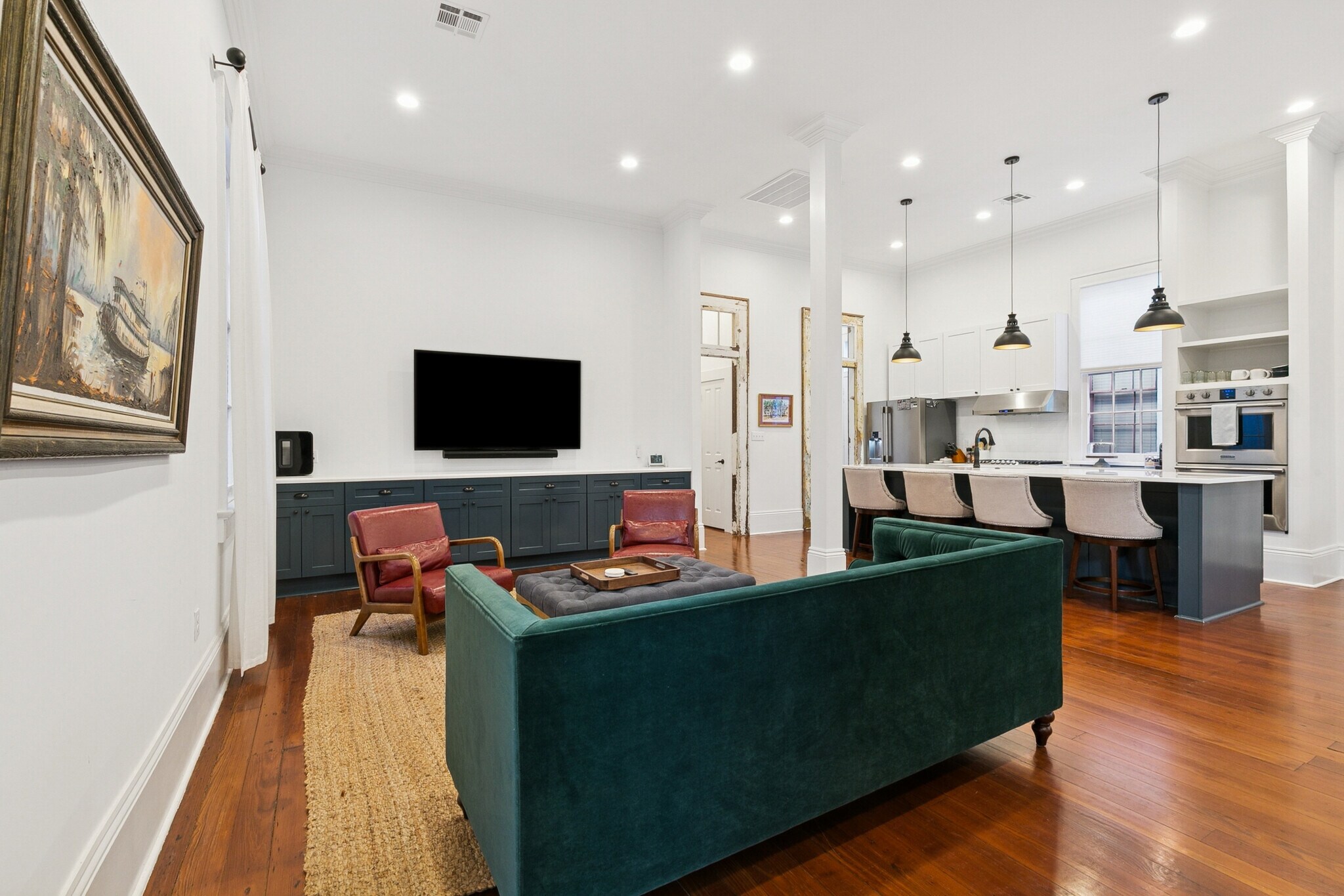 living room, open concept - 2337 N Rampart St