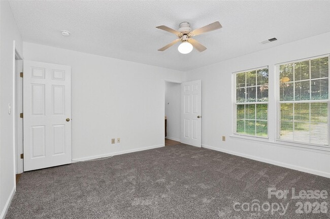 Building Photo - 3411 Pondridge Ct