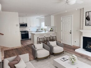 Building Photo - New & Updated 2 Bed / 1 Bath Lower Level Unit on Fire Mountain