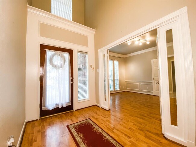 Building Photo - 13030 Mossy Ridge Cove