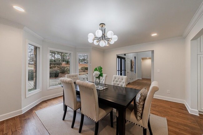 Building Photo - 459 Atlanta Country Club Dr