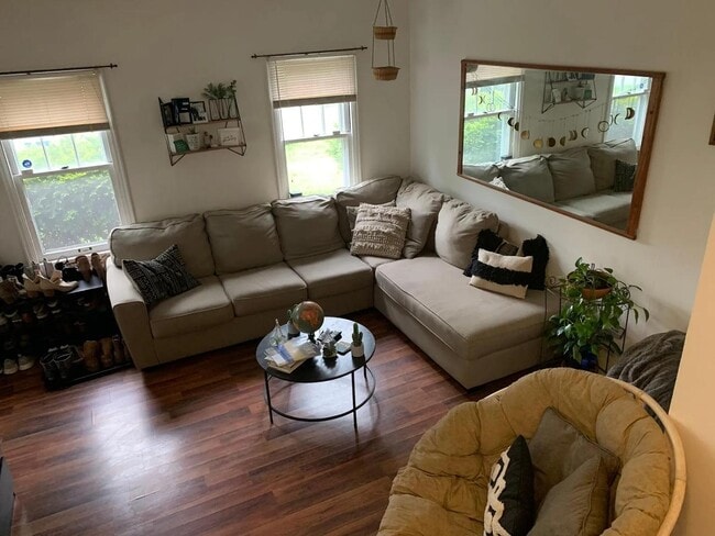 Building Photo - 5655 Winthrop Ave