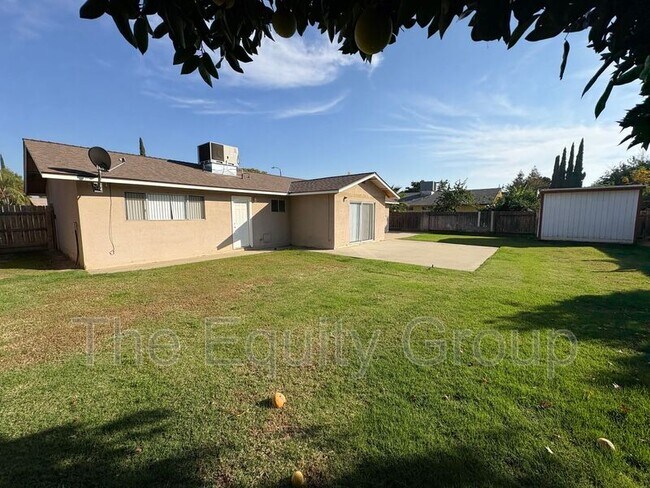 Building Photo - 1641 S Thomas St