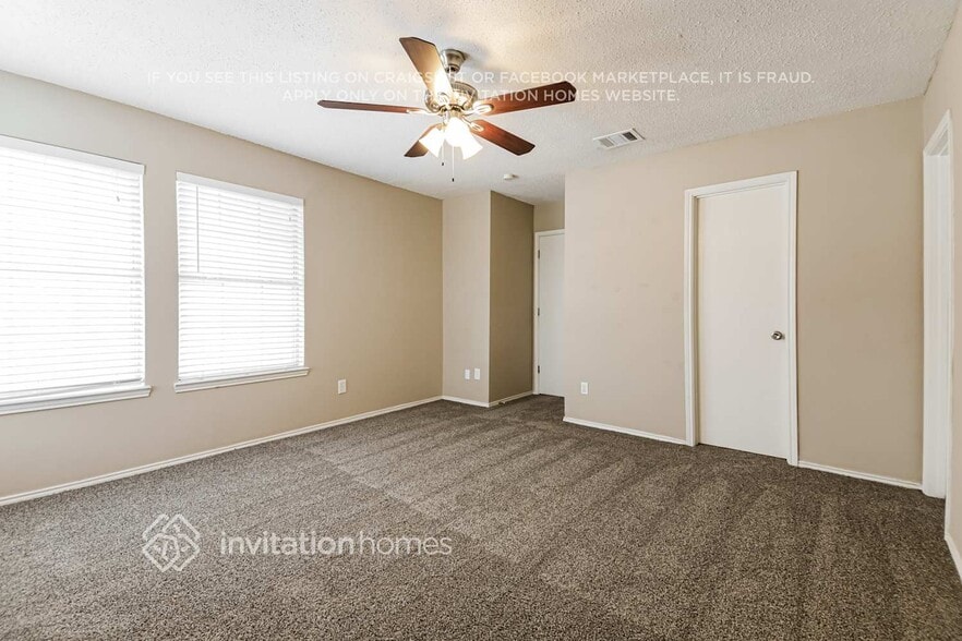 Building Photo - 2040 Cardinal Ln