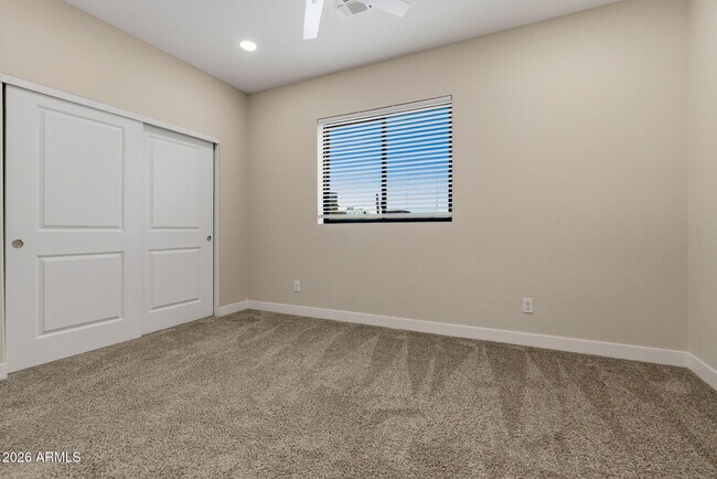 Building Photo - 1222 E Diamond St