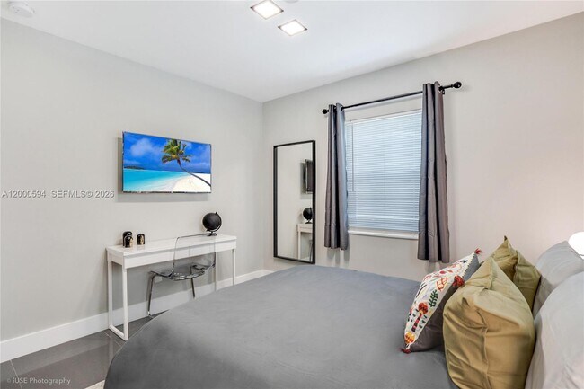 Building Photo - 2990 NW 50th St