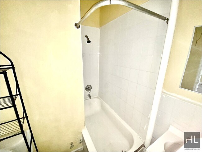 Building Photo - NOSTRAND AVENUE