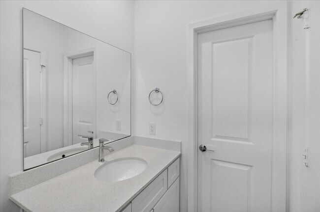Building Photo - 1526 Ojeman Rd