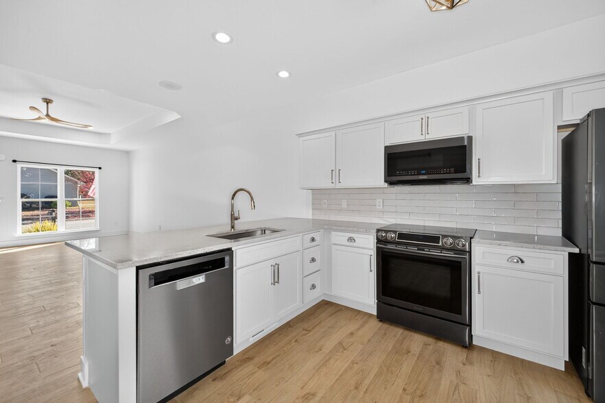 Building Photo - 104 Ivey Mountain Cv