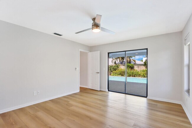 Building Photo - 85 Hickory Hill Rd