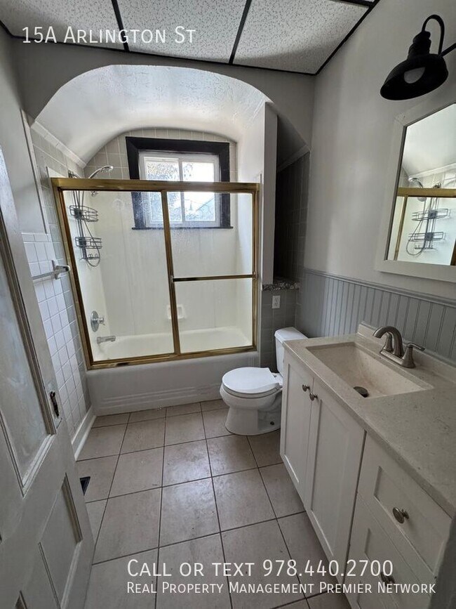 Building Photo - 15 Arlington St