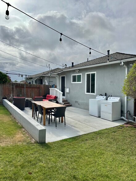 Private rear yard and patio. No Animals! - 1408 18th St