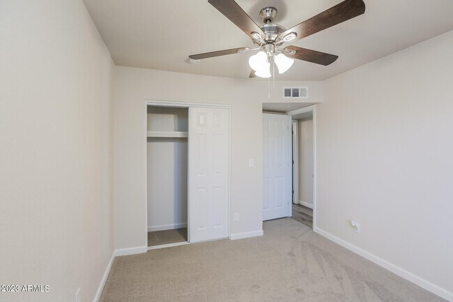 Building Photo - 3522 W Malapai Dr
