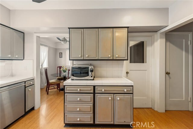 Building Photo - 233 S Swall Dr