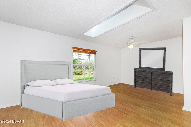 Building Photo - 145 Riverwalk Ct