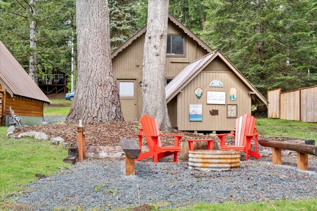 Building Photo - 102 Tahoma Pl