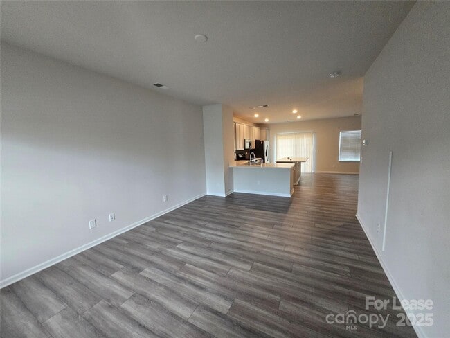 Building Photo - 525 San Marco Dr