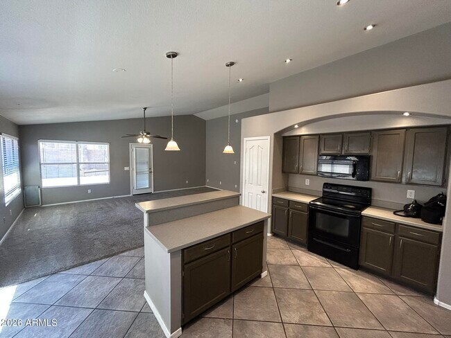Building Photo - 1453 E Sierra Madre Ave
