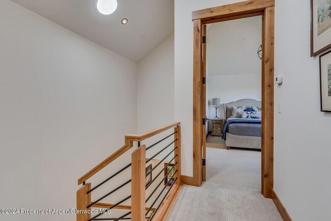 Building Photo - 138 Club Lodge Drive Unit B