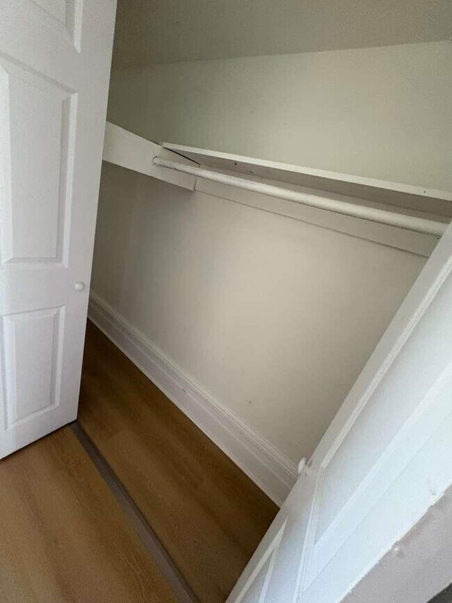 Building Photo - 4526 Brown St