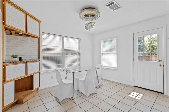 Building Photo - 11724 Dunfries Ln