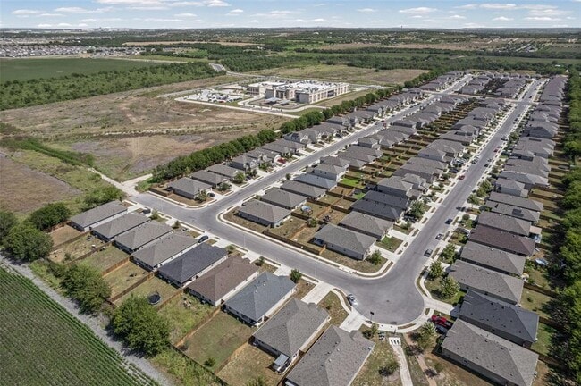 Building Photo - 325 Granary Dr