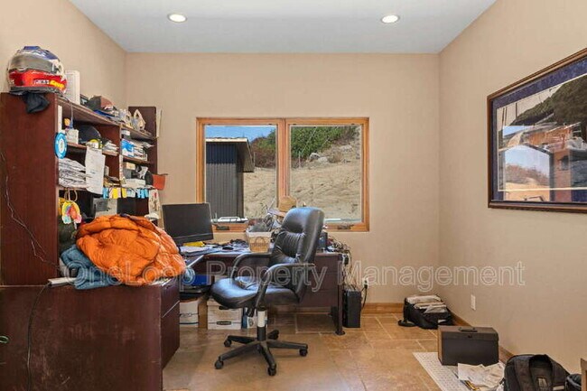 Building Photo - 3025 Via Viejas