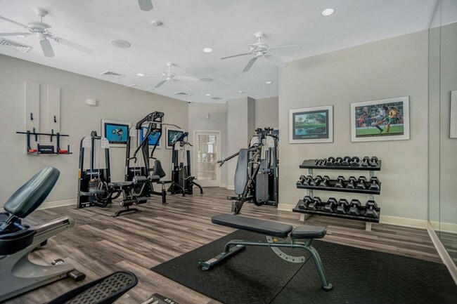 Building Photo - Lovely First Floor Condo at Plantation Point