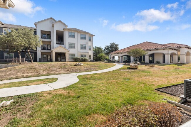 Building Photo - 5511 Pecan Spgs Rd