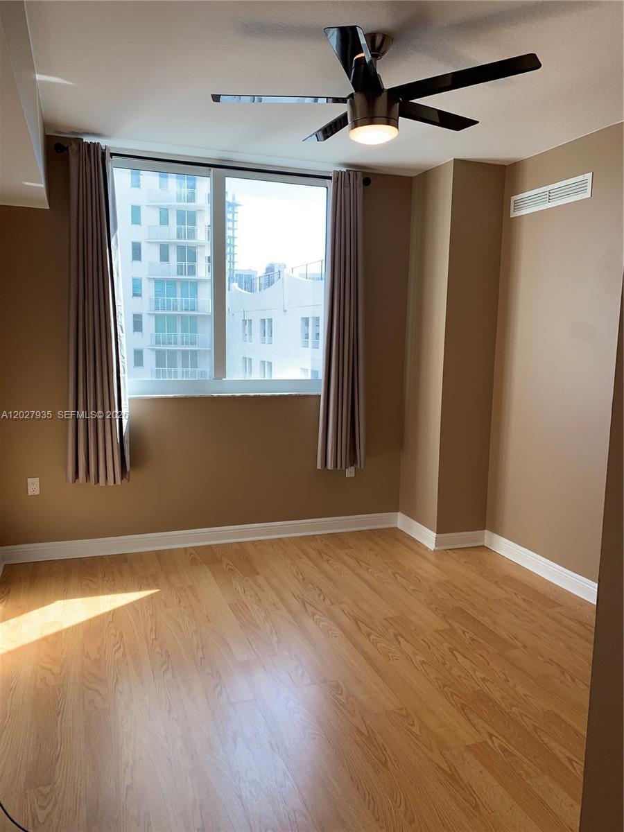 Building Photo - 1745 E Hallandale Beach Blvd