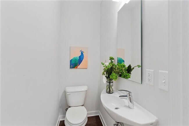 Building Photo - 415 Gartrell St SE