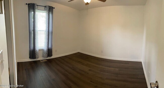 Building Photo - Charming Brick Ranch *OPEN HOUSE 10/05/23*