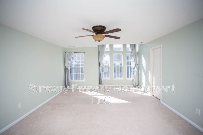 Building Photo - 15 Fawn Ct