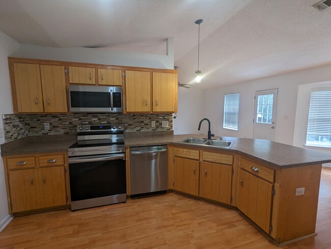 Building Photo - 7309 Westminster Dr