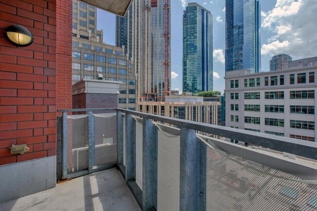 Building Photo - 105 Greene St