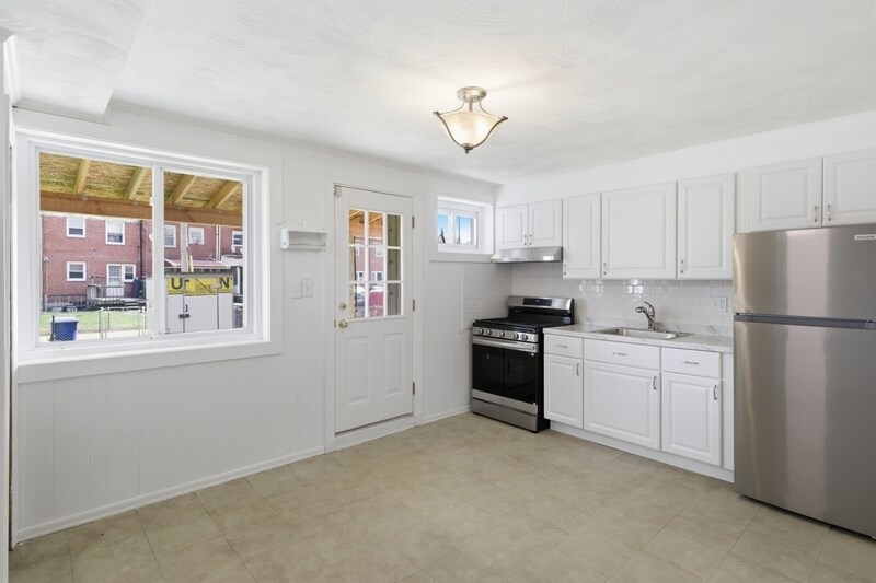 Building Photo - 627 Lucia Ave