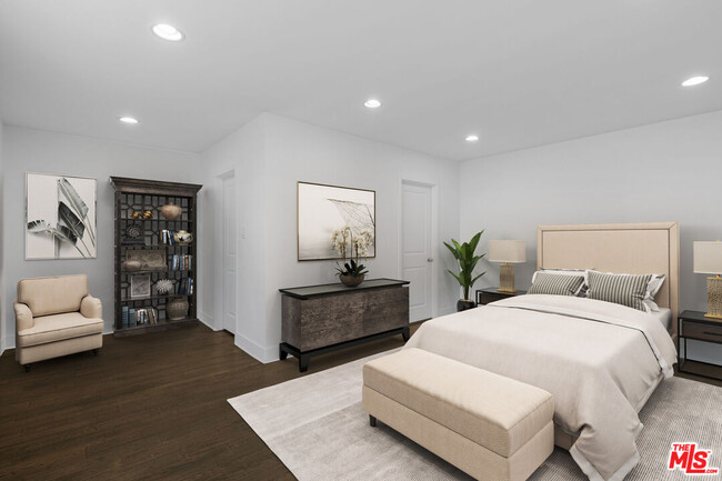 Building Photo - 1055 S Bedford St