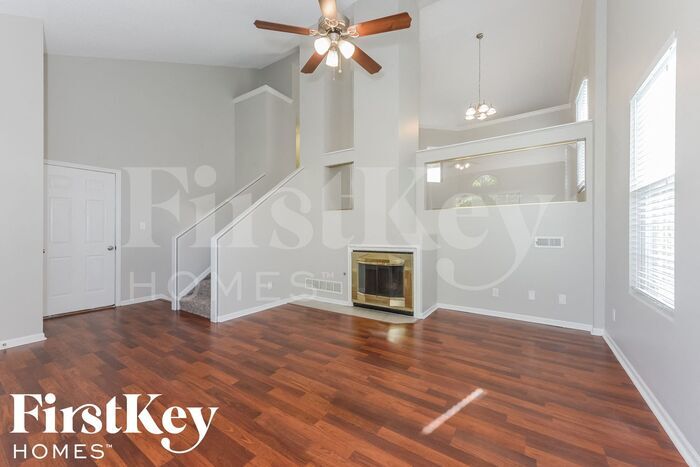 Building Photo - 609 Rosehill Dr
