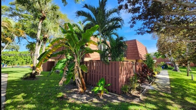 Building Photo - 1460 Augusta Cir