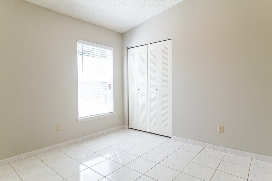 Building Photo - 7930 Soft Pine Cir