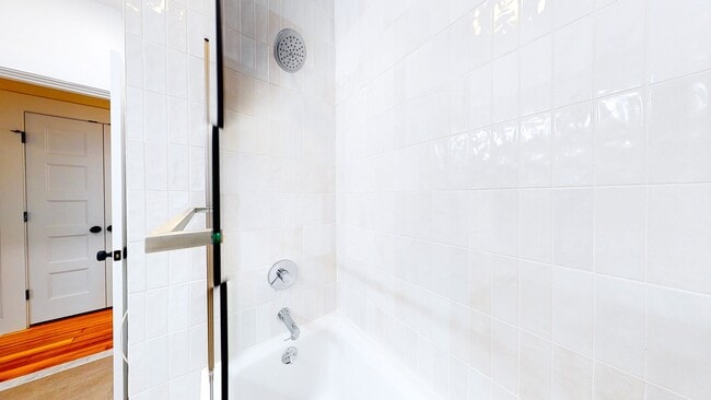 Building Photo - 276-278 Willow St