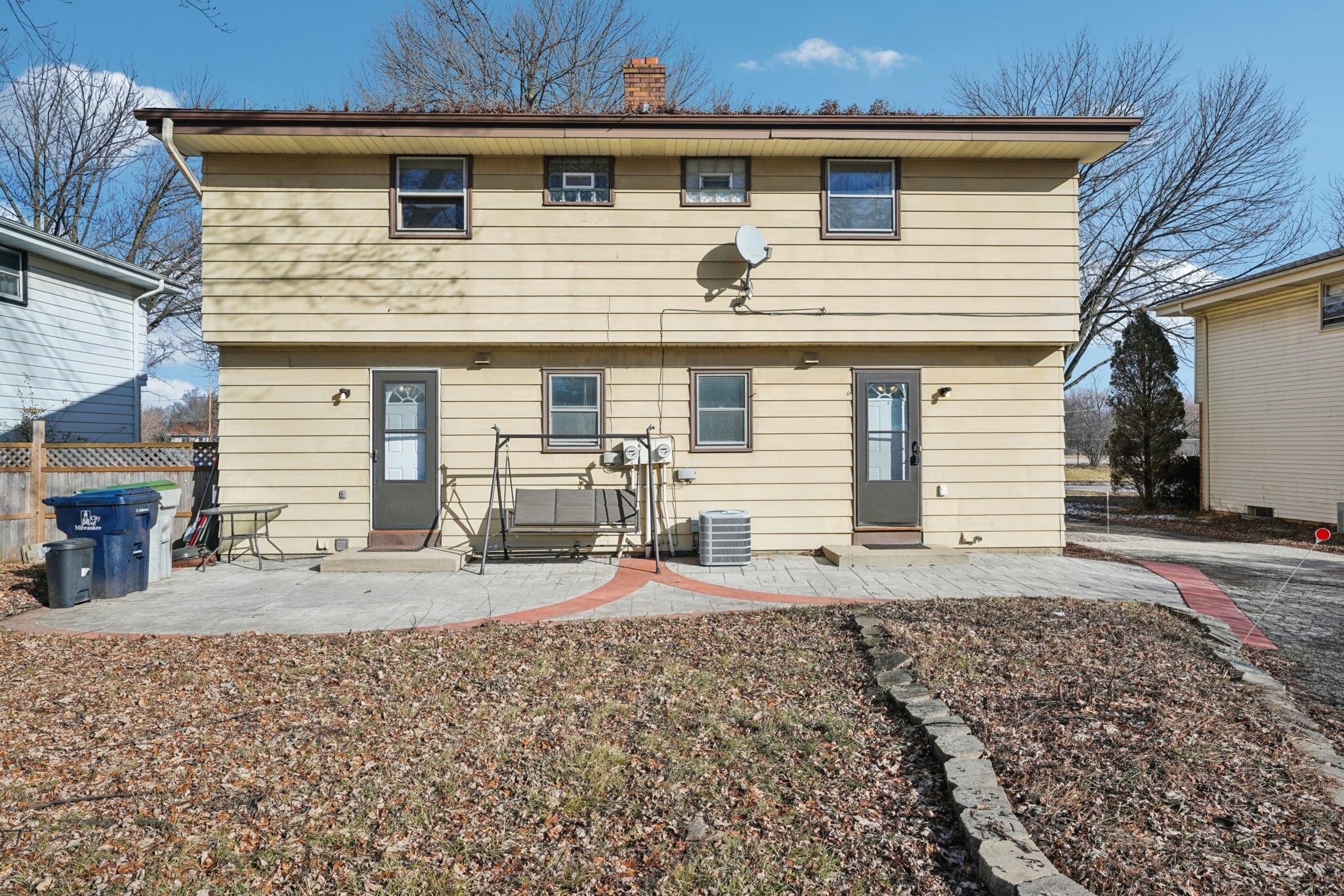 Building Photo - 10783 W Appleton Ave